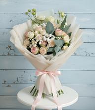 Букет цветов из:  Розы и Лизиантусы в Терской