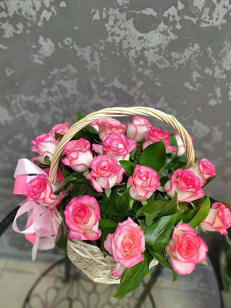 Цветочная композиция из Розы в корзине в Терской