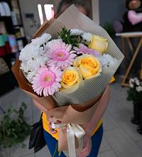 Букет цветов из:  Герберы, Розы и Хризантемы в Терской