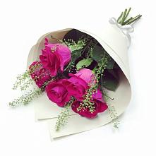 Букет цветов из:  Розы в Терской