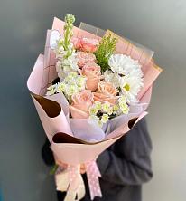 Букет цветов из:  Хризантемы и Розы в Терской