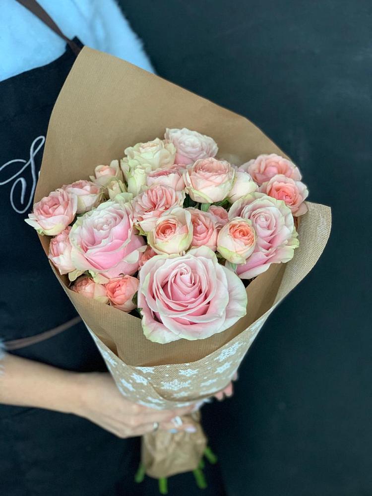 Букет цветов из: Хризантемы и Розы в Терской