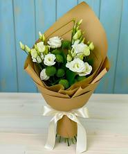 Букет цветов из:  Хризантемы и Лизиантусы в Терской