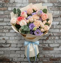 Букет цветов из:  Розы, Лизиантусы и Гвоздики #REPLACE_PRED# Терской