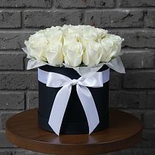 Цветочная композиция из Розы в шляпной коробке в Терской