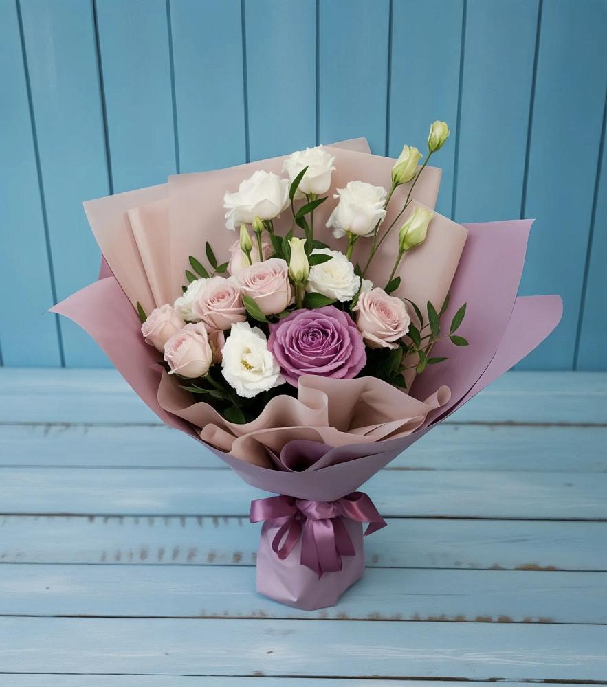 Букет цветов из: Розы и Лизиантусы в Терской